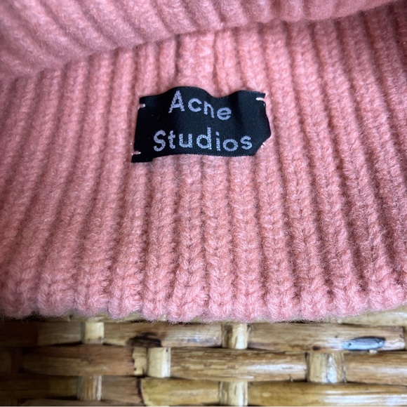 ACNE LARGE FACE LOGO BEANIE Bubble Pink - Picture 4 of 6
